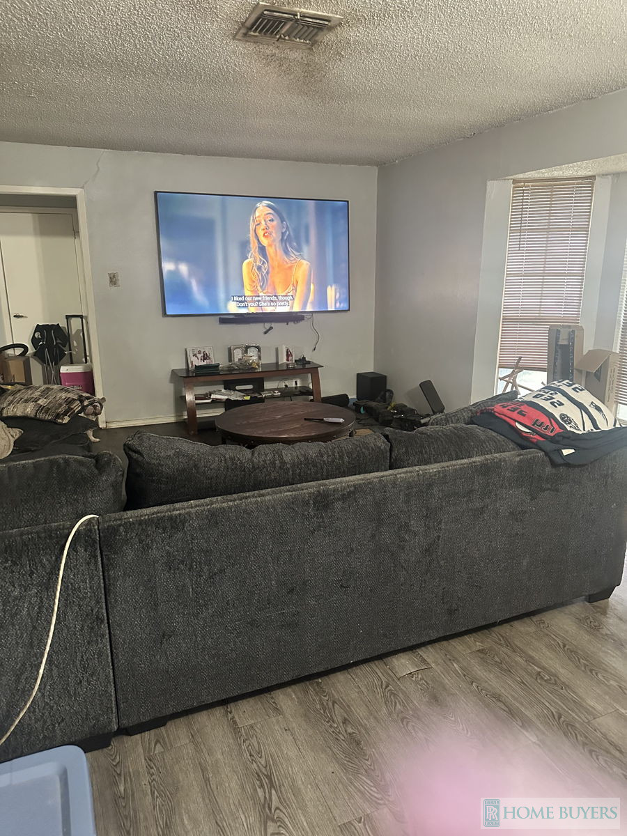 3BR Home in San Antonio , TX photo 6
