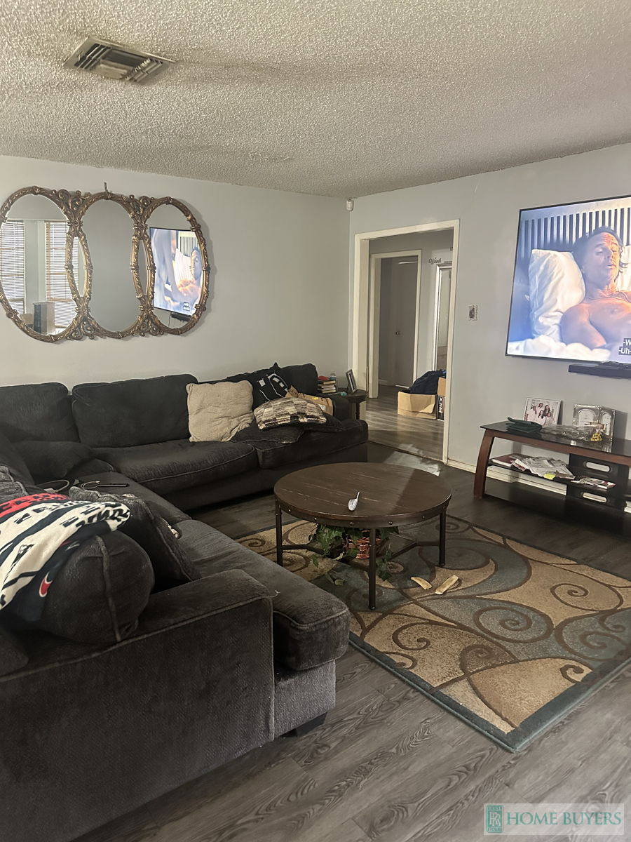 3BR Home in San Antonio , TX photo 5