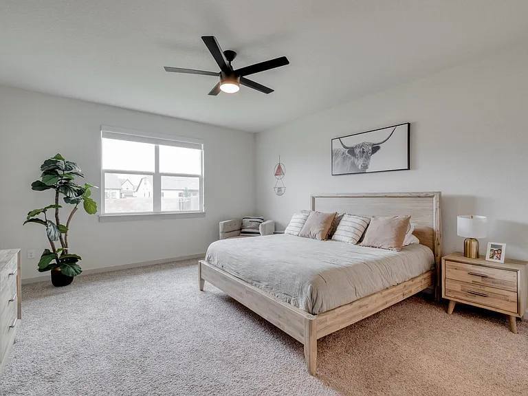 4BR Home in Manor , TX photo 10