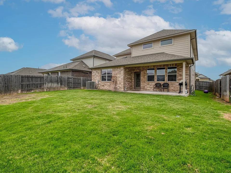 4BR Home in Manor , TX