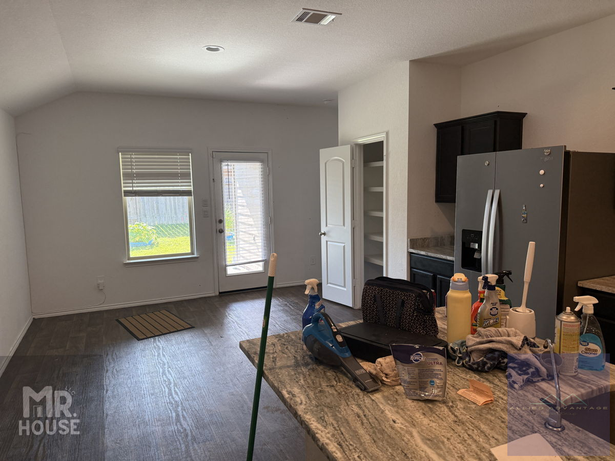 3BR Home in New Caney , TX photo 8