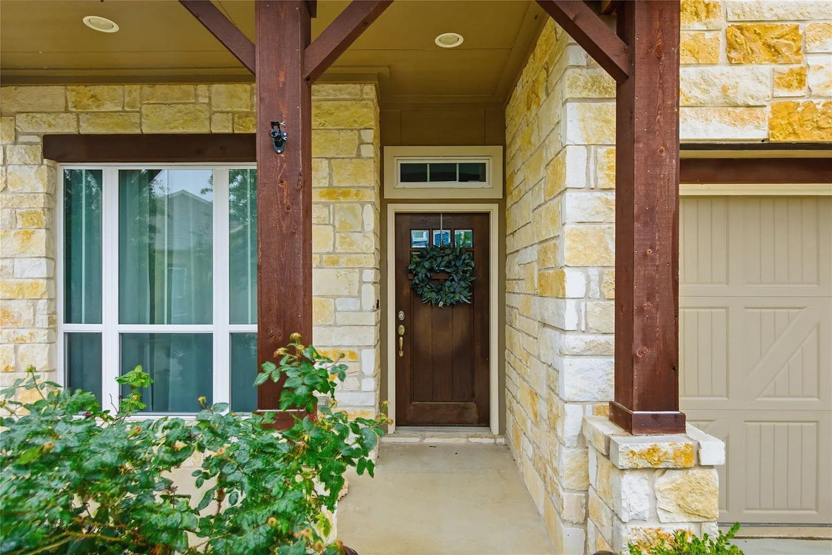 3BR Home in Kyle , TX photo 2