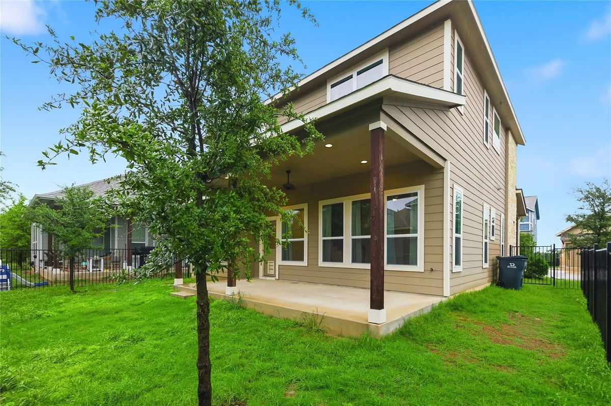 3BR Home in Kyle , TX photo 10