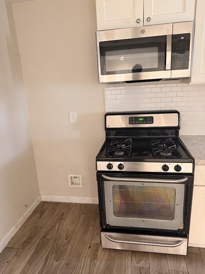 3BR Home in Angleton , TX photo 9