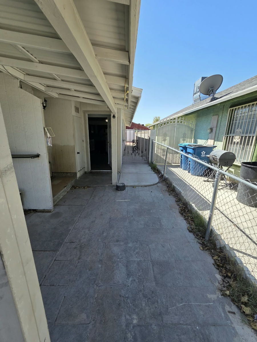 3BR Home in Las Vegas , NV photo 3