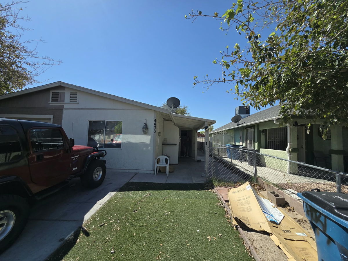 3BR Home in Las Vegas , NV photo 4