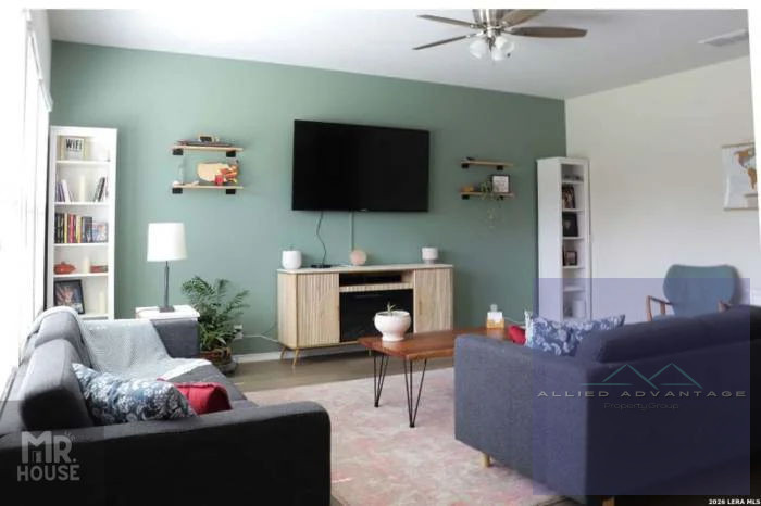 4BR Home in San Antonio , TX photo 3
