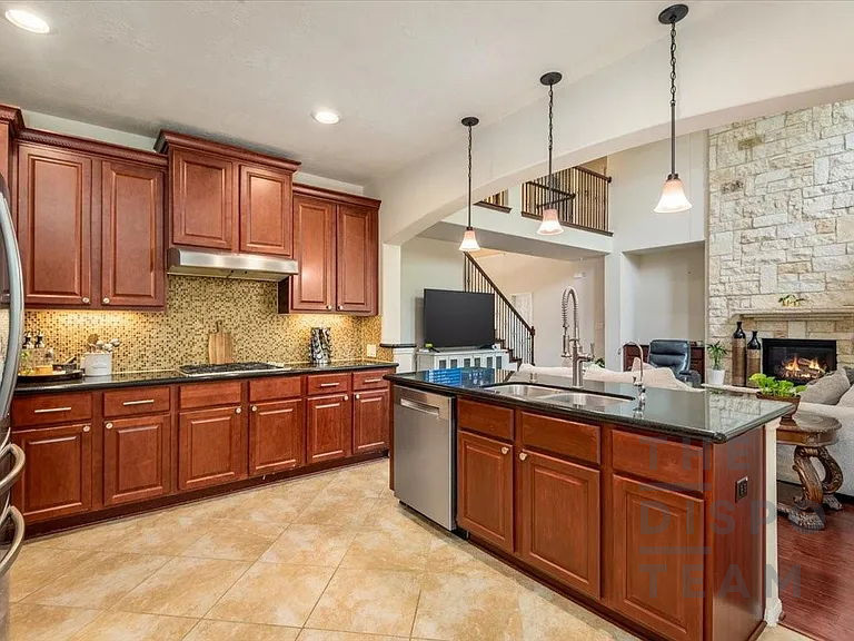 4BR Home in Conroe , TX photo 8