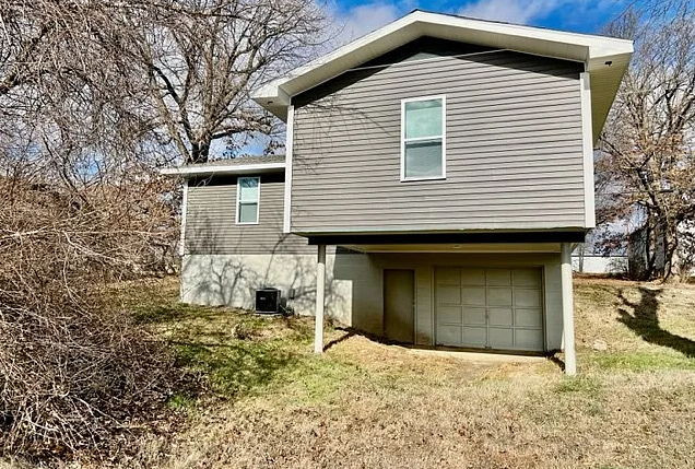 3BR Home in Madisonville , KY photo 3
