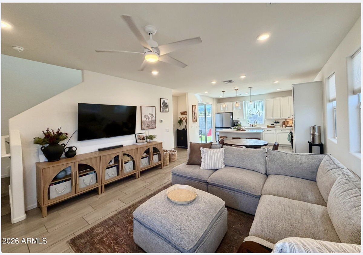 3BR Home in Apache Junction , AZ photo 10