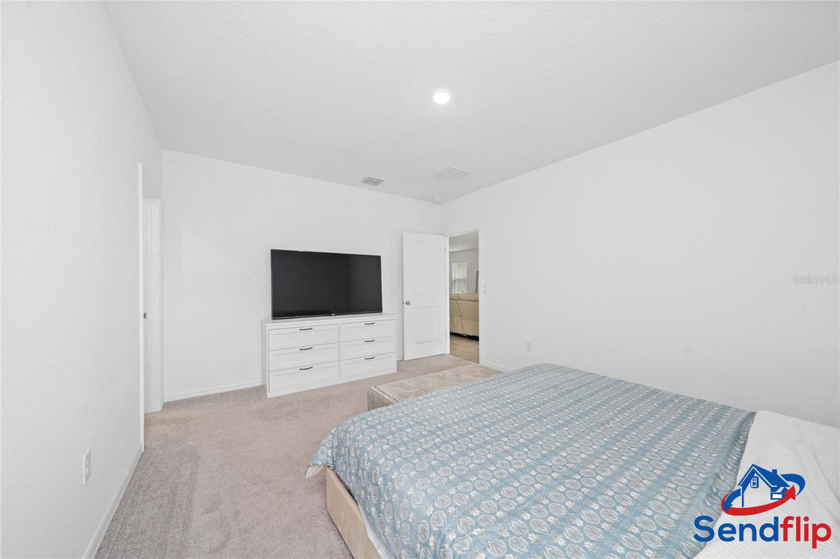 Groveland SubTo — $14K Entry | 5.875% FHA Loan photo 9