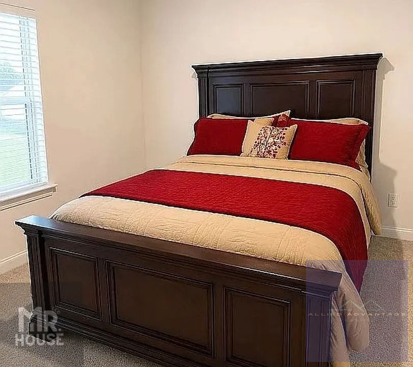 4BR/4BA Home in Clarksville, TN photo 9