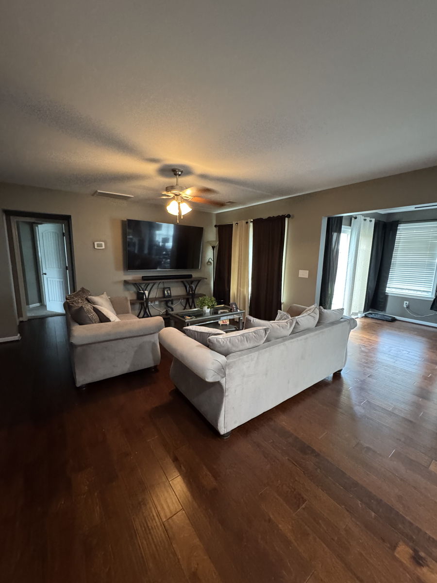 3 Bedroom 2 Bath Home in Fountain Inn, SC 29644 photo 3