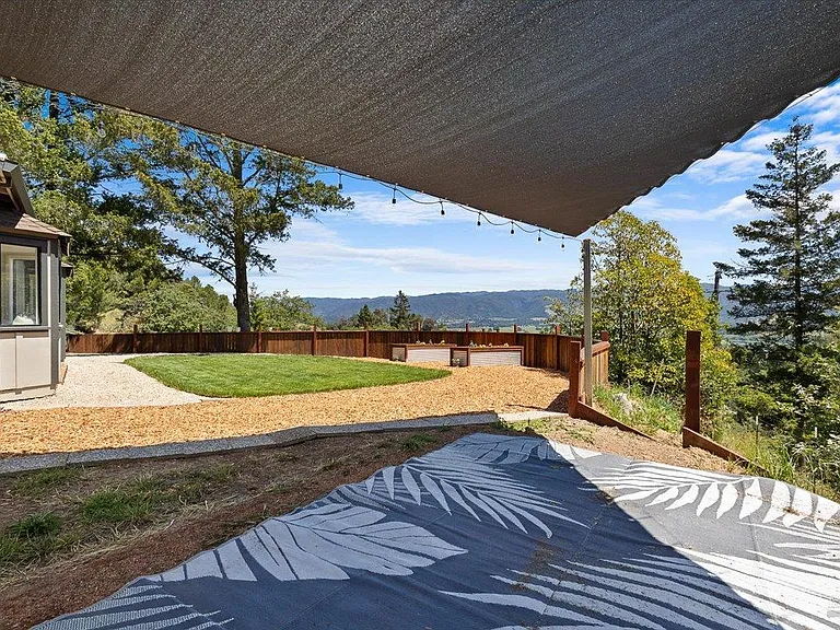 3BR/2BA Home in Ukiah, CA photo 10
