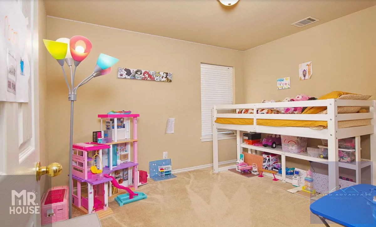 4BR/2.5BA Home in Cibolo, TX photo 9
