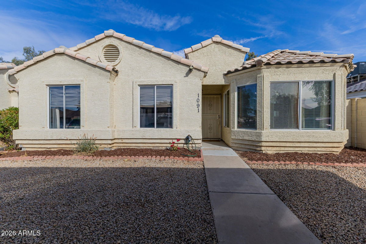 3BR/2BA Home in Phoenix, AZ