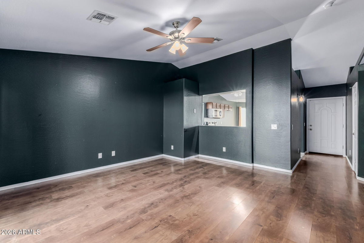 3BR/2BA Home in Phoenix, AZ photo 2