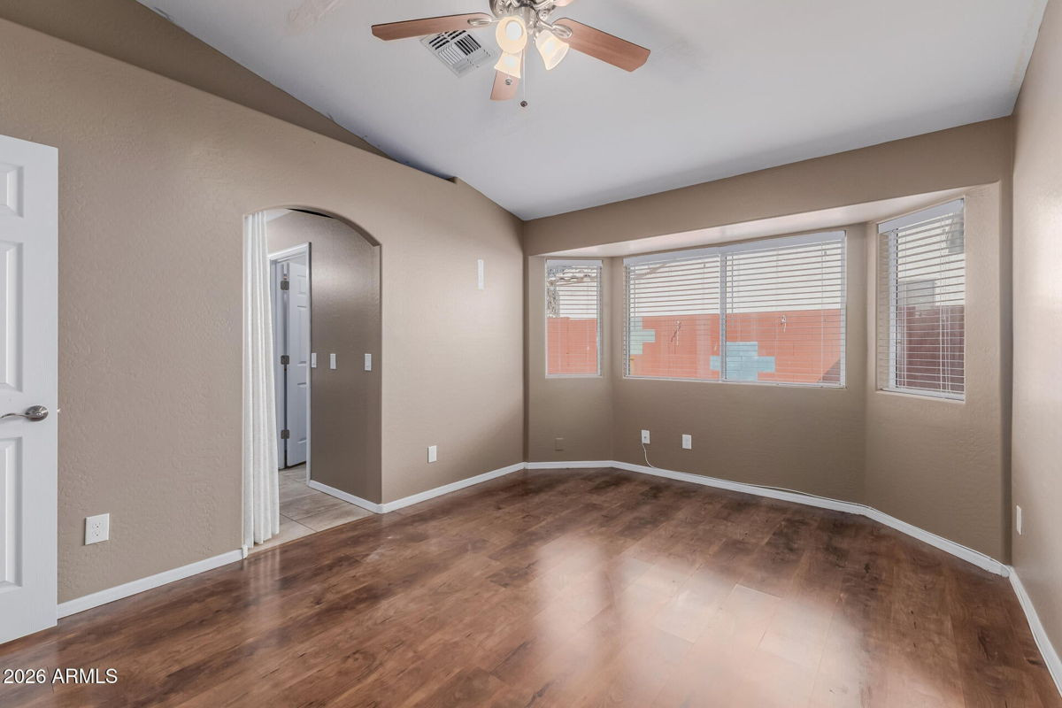 3BR/2BA Home in Phoenix, AZ photo 9