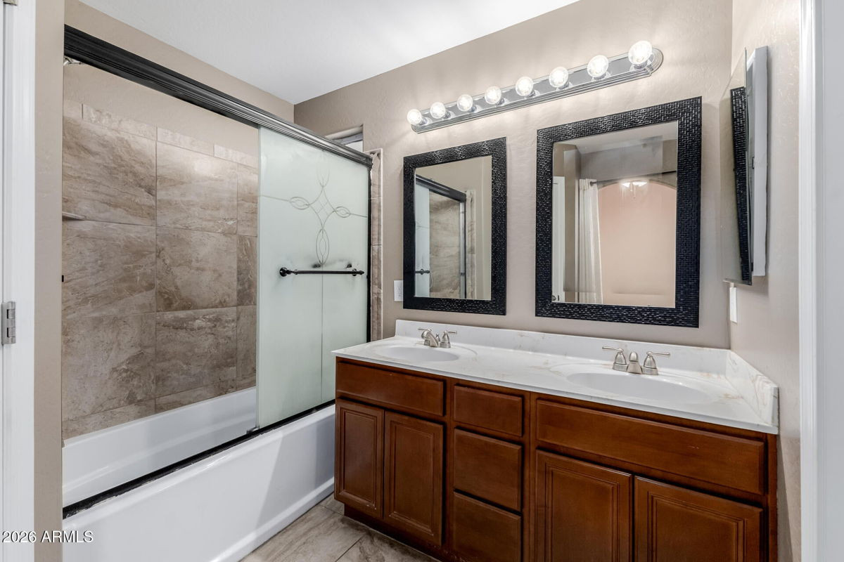 3BR/2BA Home in Phoenix, AZ photo 10