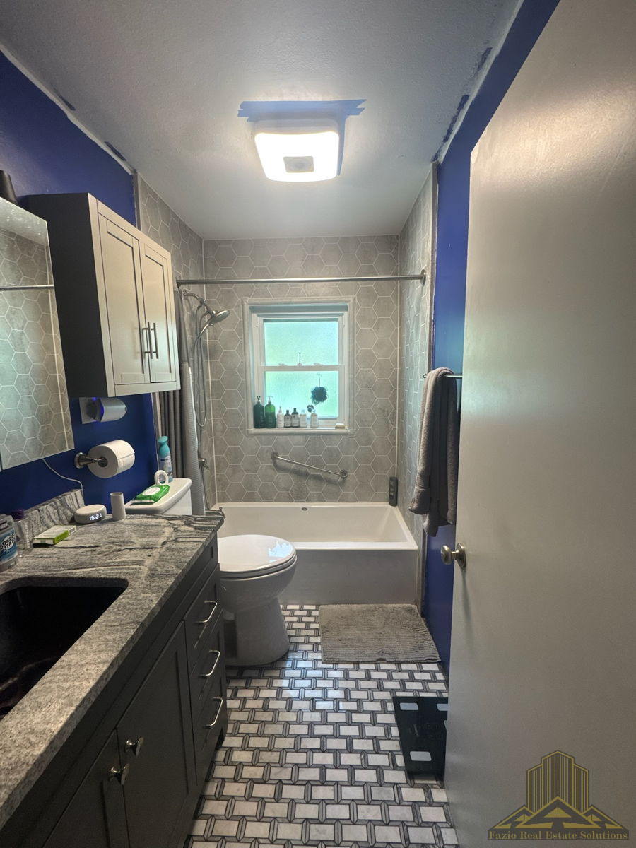 3BR/1BA Home in Dallas, TX photo 6