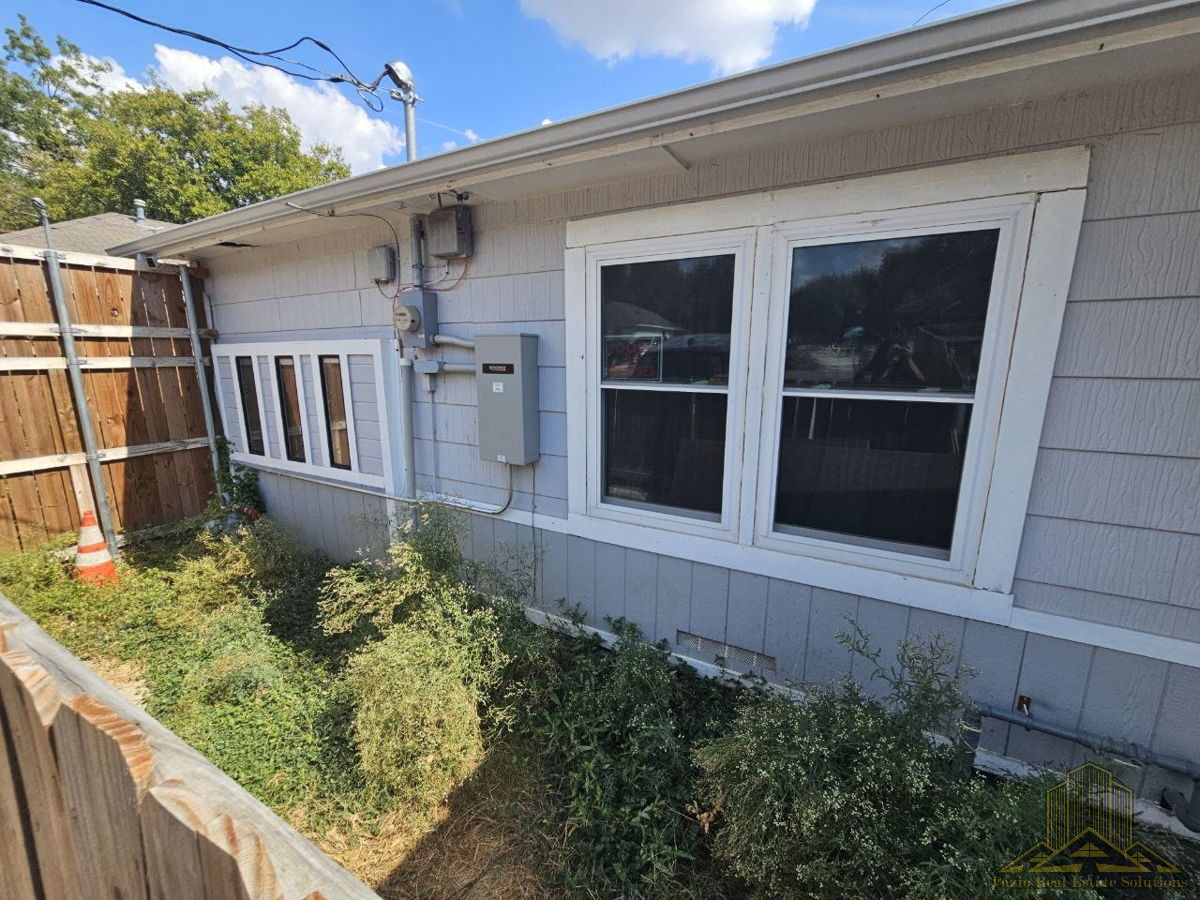 3BR/1BA Home in Dallas, TX photo 10