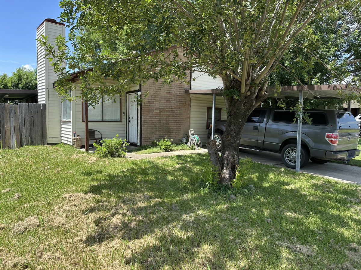3BR Home in Baytown , TX photo 2