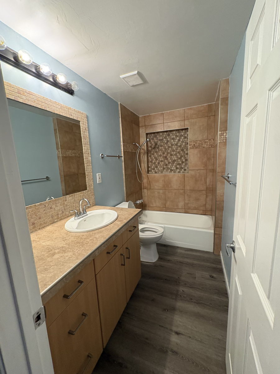 3BR Home in Phoenix , AZ photo 10