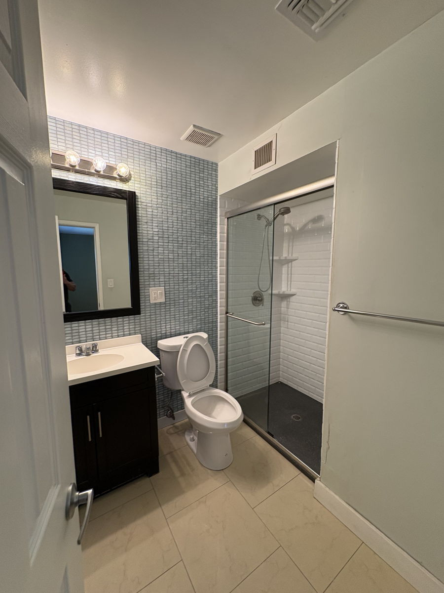 3BR Home in Phoenix , AZ photo 2