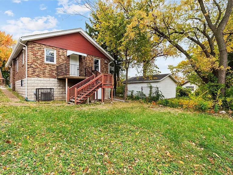 3BR Home in St. Louis , MO photo 4