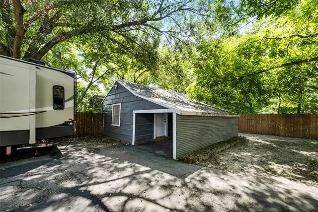3BR Home in Kerens , TX photo 5