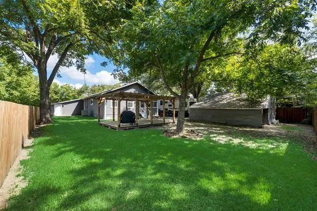 3BR Home in Kerens , TX photo 4