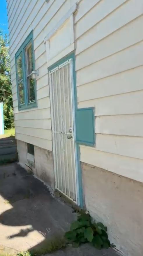 4BR/1BA Home in Cleveland, OH photo 2