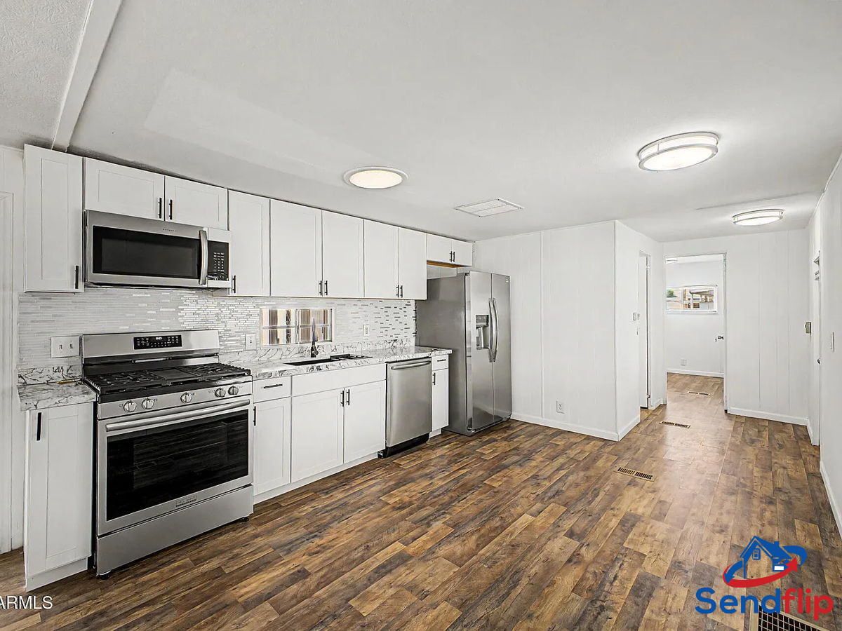 2BR Home in Glendale , AZ photo 9