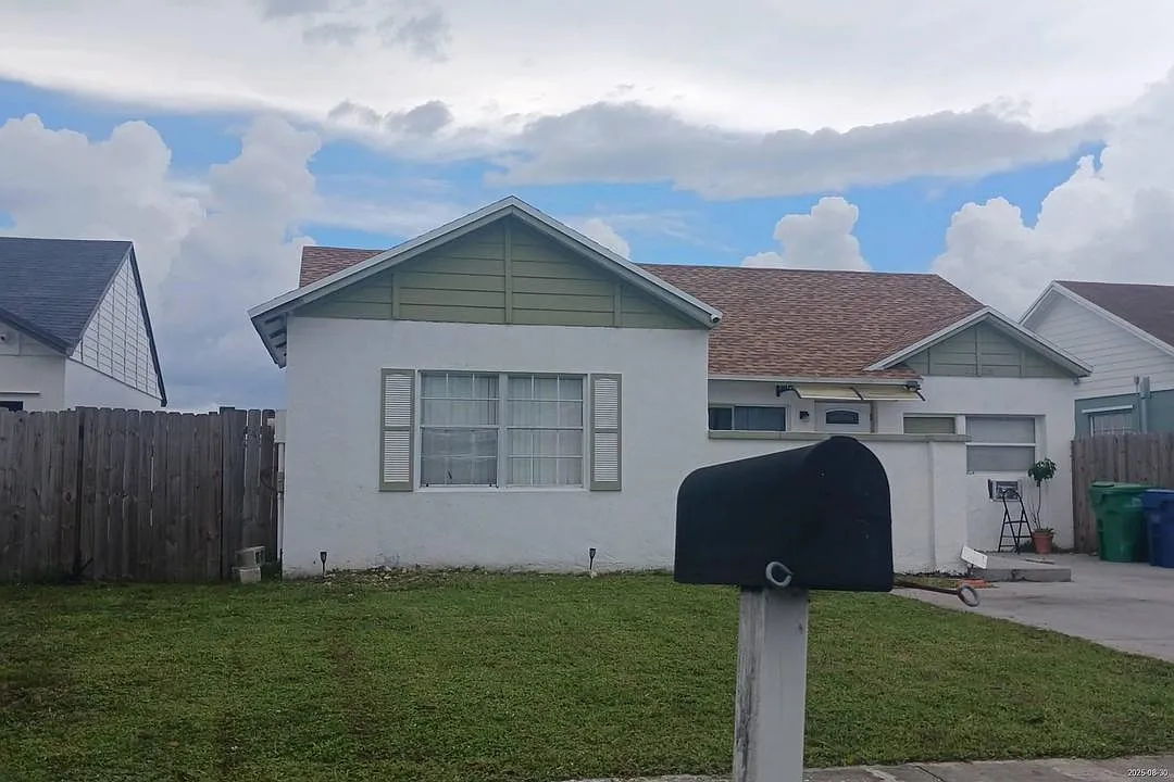 3BR/2BA Home in Miami Gardens, FL