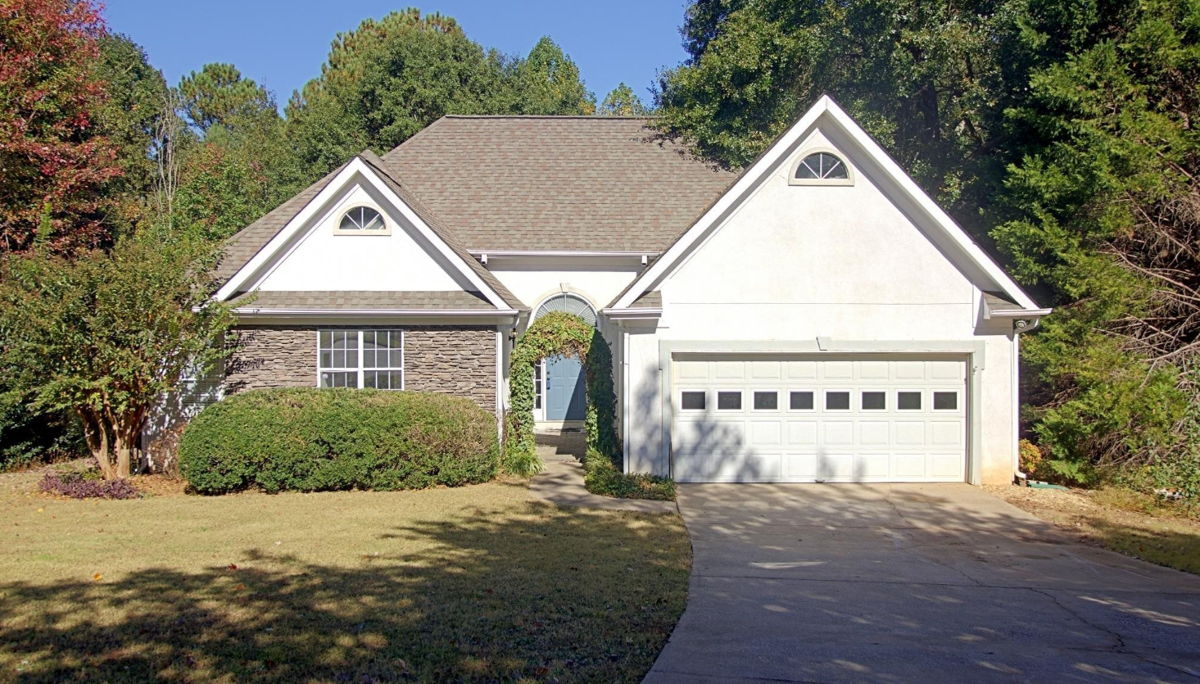 4BR Home in Loganville , GA