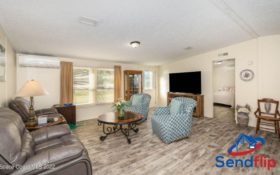 3BR Home in Mims , FL photo 2