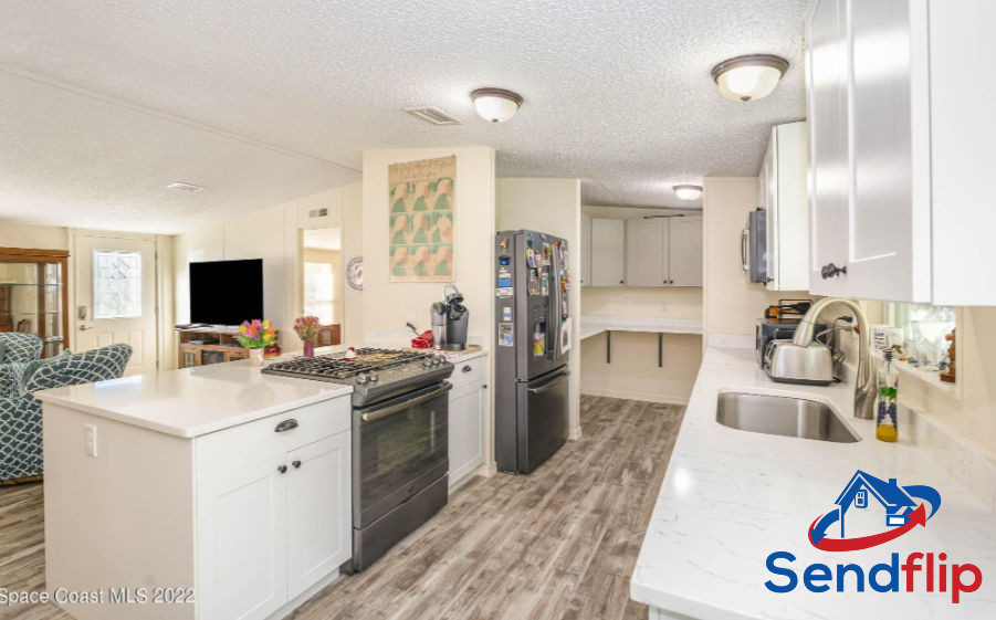3BR Home in Mims , FL photo 5