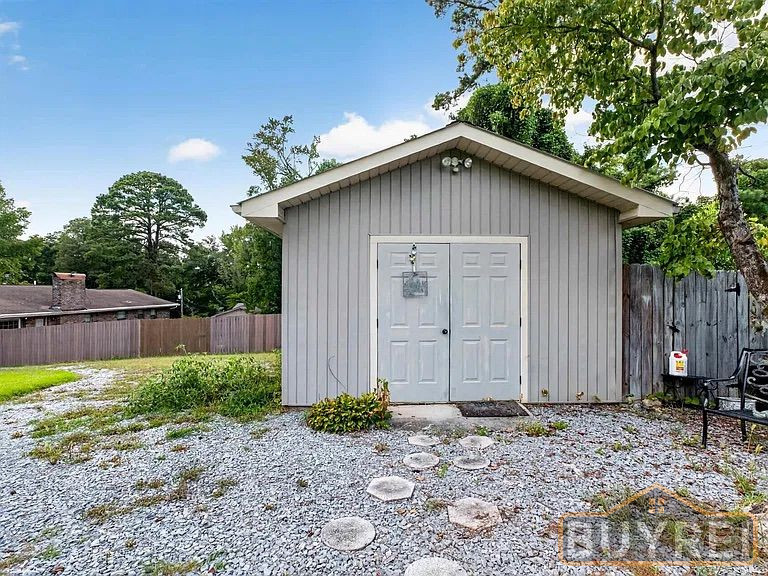 3BR/3BA Home in Bessemer, AL photo 3