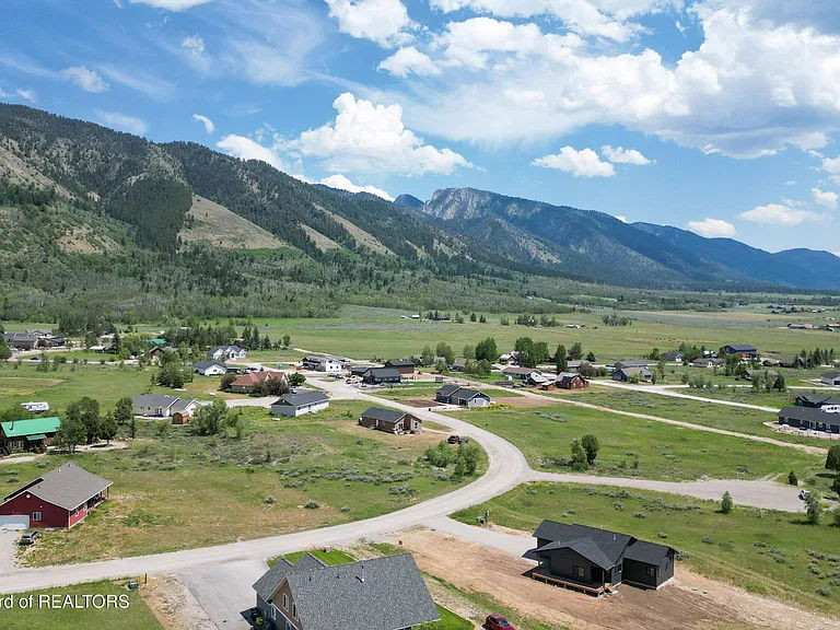 3BR/2BA Home in Star Valley Ranch, WY photo 6