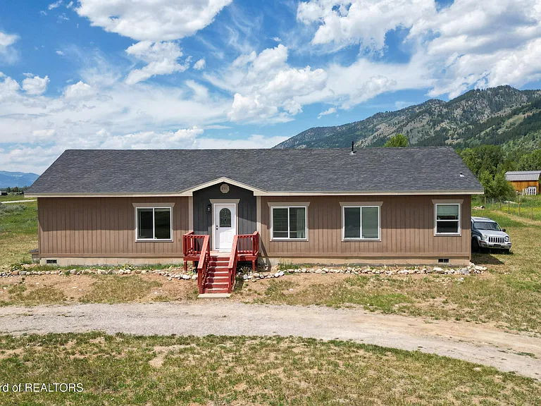 3BR/2BA Home in Star Valley Ranch, WY