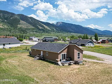 3BR/2BA Home in Star Valley Ranch, WY photo 4