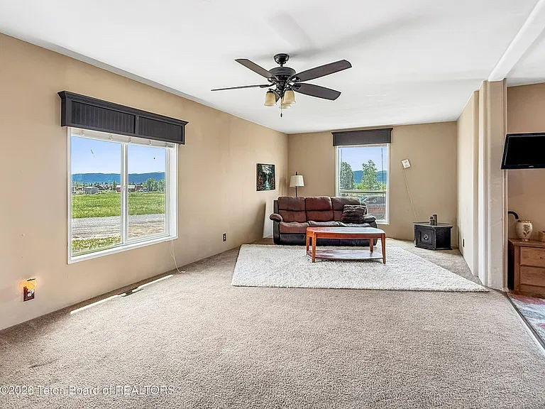 3BR/2BA Home in Star Valley Ranch, WY photo 8