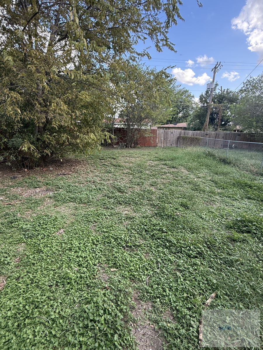 4BR Home in San Antonio , TX photo 7