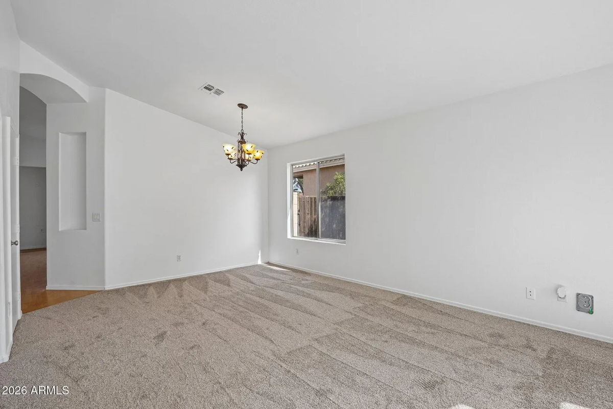 3BR Home in Mesa , AZ photo 2