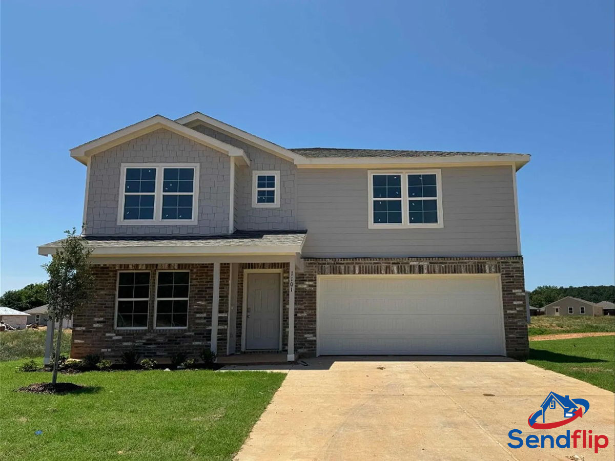 4BR Home in Chandler , TX