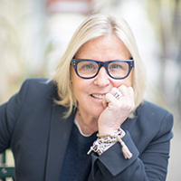 Amy Errett headshot