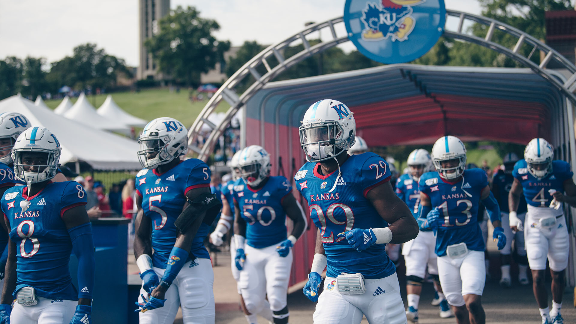 players run out of tunnel indiana state