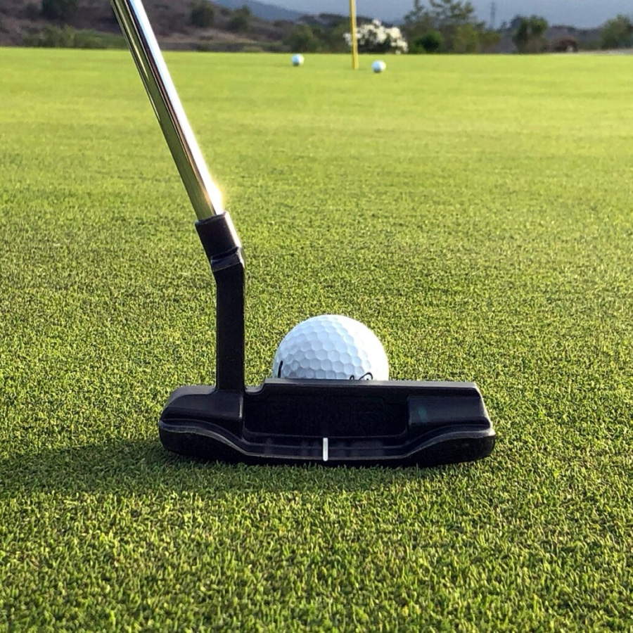 18 Hole Championship Putting Course
