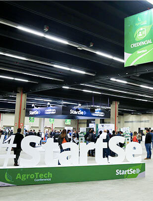 Foto de pessoas num evento StartSe