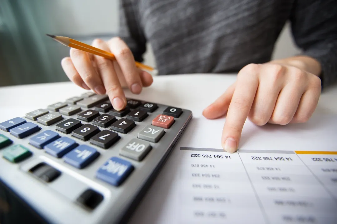 Pricing considerations for kayak rental business profitability.